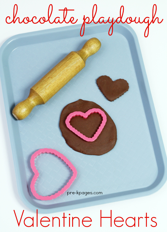 Plastilina de chocolate para el Día de San Valentín en preescolar