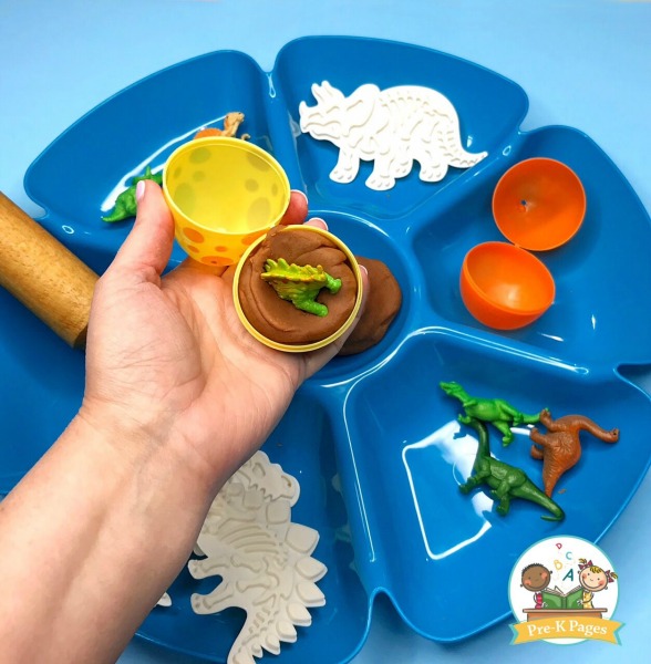 dinosaur play dough set