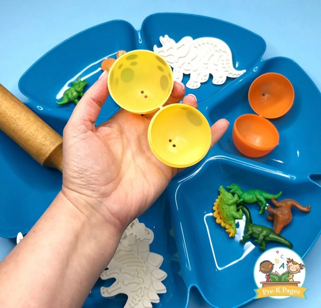 dinosaur play doh eggs